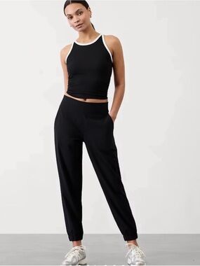 Athleta Brooklyn Jogger in Black Size 6 Lightweight Travel